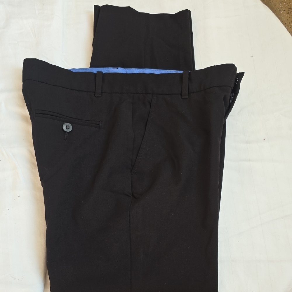 Izod Men's Black Dress Pants